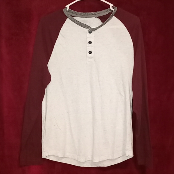 Bundle old navy long sleeve tees - Picture 2 of 5